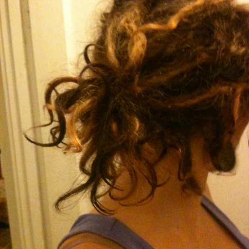 natural curls in a pony tail!