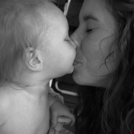 I live for these kisses :)