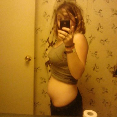 11 weeks baby bump.