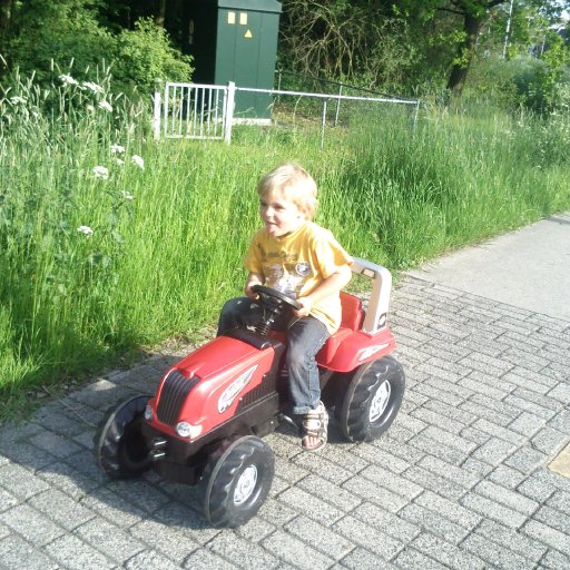 mika and his tracktor